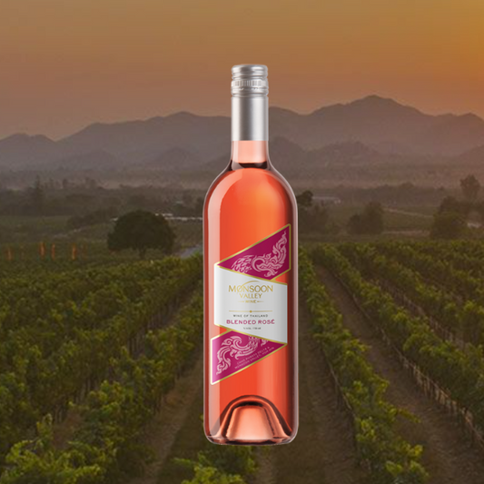 Roséwein aus Thailand vor Monsoon Valley Vineyard