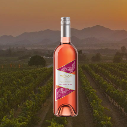 Roséwein aus Thailand vor Monsoon Valley Vineyard